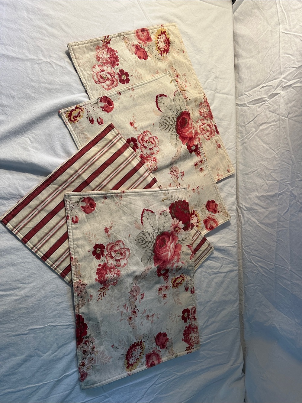 4 Waverly Norfolk Rose Garden Room Shabby Chic Floral Roses placemats